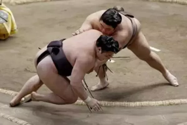 逆襲の伯乃富士、Vへ望みつなぐ　観戦の両親へ「一生かけ恩返し」