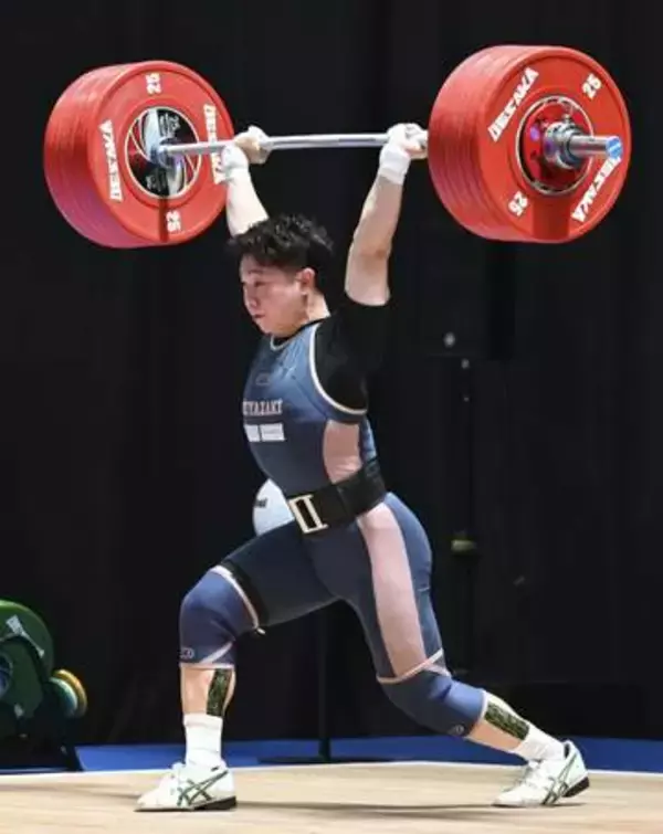 男子71キロ級は宮本が優勝　重量挙げ全日本選手権