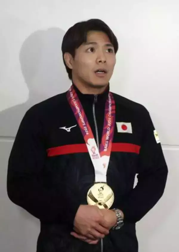 阿部一「五輪へ近づけた」　同日優勝の妹、詩も帰国