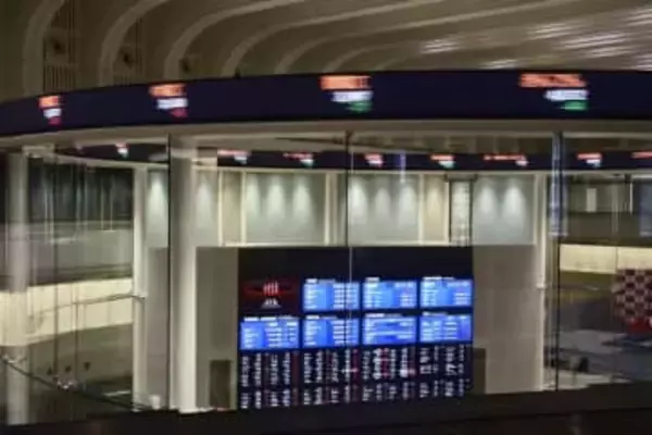 東証、一時2200円超安　中東混乱の長期化懸念