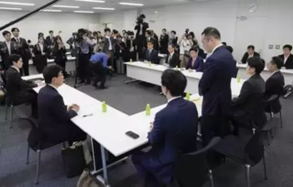 自民、比例中国・四国統合　修正案提示、統一名簿も