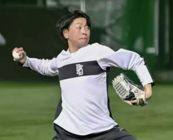 大瀬良、右肘「不安ない」　広島が合同自主練習