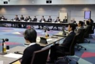 検察への証拠開示命令を新設　再審請求審で裁判官除斥も