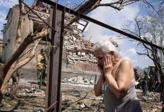 ロシア、支援物資13万人分破壊　WFP倉庫に弾道ミサイル