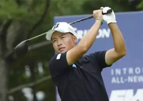 砂川が65で首位、大堀1打差　男子ゴルフ第3日