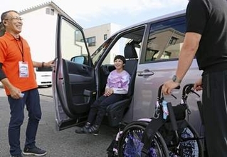 トヨタ、アジアパラに福祉車提供　障害児の競技観戦支援