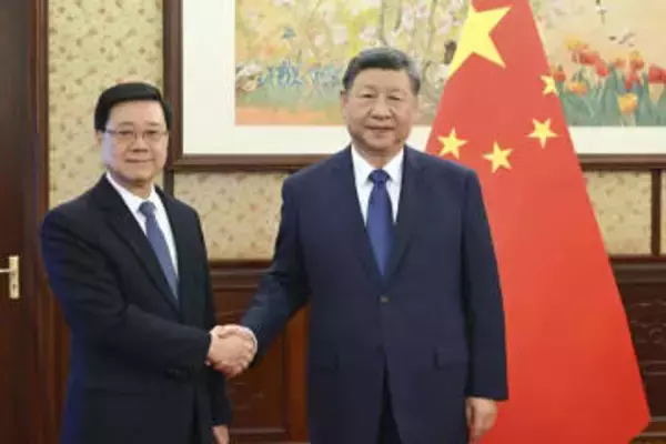 習近平氏、香港トップねぎらい　「主権と安全守った」