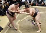 「霧島、ただ一人6連勝　琴桜4敗目、1敗5人」の画像1