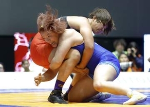 鏡らアジア大会と世界の代表へ　レスリング全日本選抜