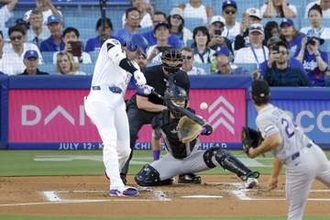 大谷、メジャー通算300号　日本勢初、9年目で到達