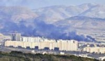 イランが米軍戦闘機を撃墜　作戦開始後初、乗員捜索