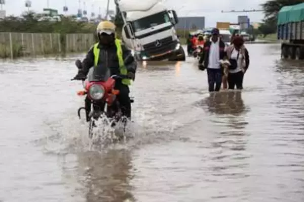 ケニアで豪雨災害、18人死亡　5万4千世帯に影響