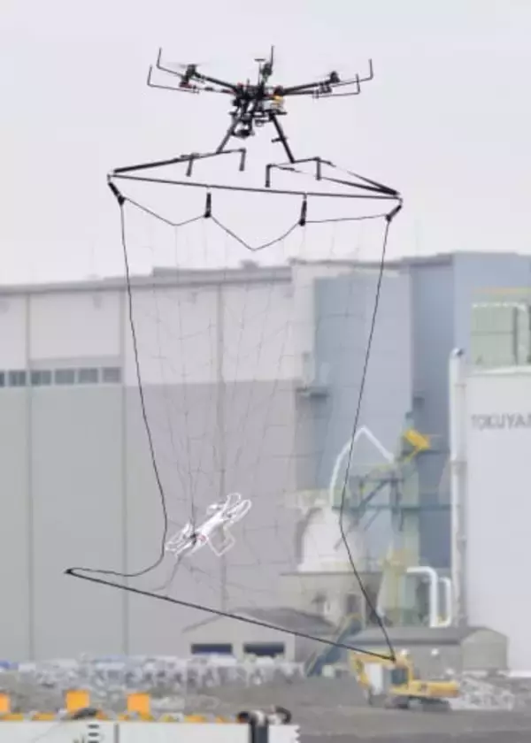 ドローン規制強化、範囲拡大へ　首相官邸など施設周辺千メートル