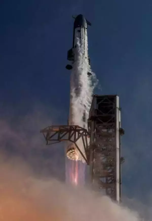 米スペースXに調査を指示　宇宙船飛行試験で不具合