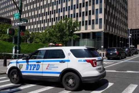 米NY、移民捜査局庁舎前で放火　マンハッタン3人軽傷、男を拘束