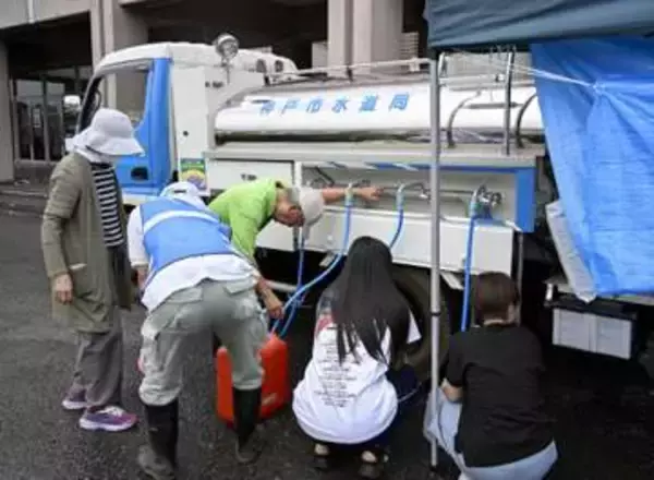 31都府県から熊本に給水車　国も派遣、計190台活動