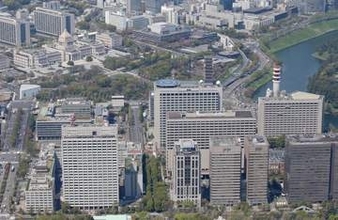 国家公務員の夏ボーナス73万円　4.5％増、民間賃上げ反映