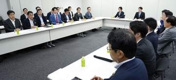 消費減税、協議打ち切りへ　国民会議、両論併記で調整