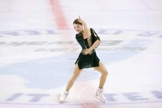 ジュニア石崎波奈が暫定トップ　フィギュアのサマーカップ