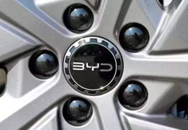 BYD、5年ぶり減益　26年上半期、国内不振