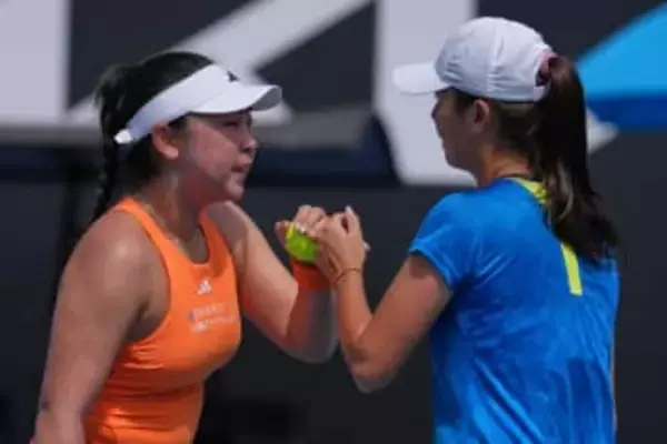 穂積絵莉組は準々決勝で敗退　全豪テニス第11日