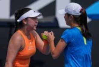 穂積絵莉組は準々決勝で敗退　全豪テニス第11日