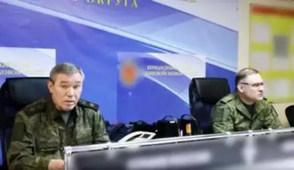 ロシア軍、東部主要都市に迫る　ドンバス支配巡り攻防激化