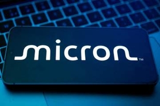 AIブーム「脇役」メモリー特需　半導体大手、時価総額1兆ドル超