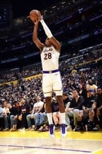 レーカーズ八村塁は13得点　米NBA、ニックス戦に勝利