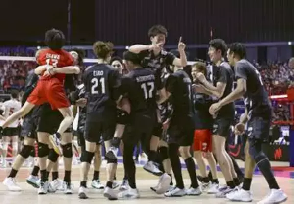 日本、逆転で10連勝　バレー男子ネーションズL