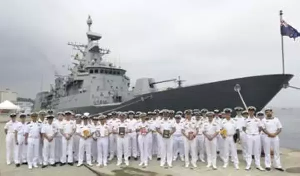 NZ艦艇が横須賀寄港　親善と補給目的