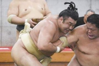 横綱昇進目指す霧島、充実の調整　時津風の連合稽古で19勝2敗