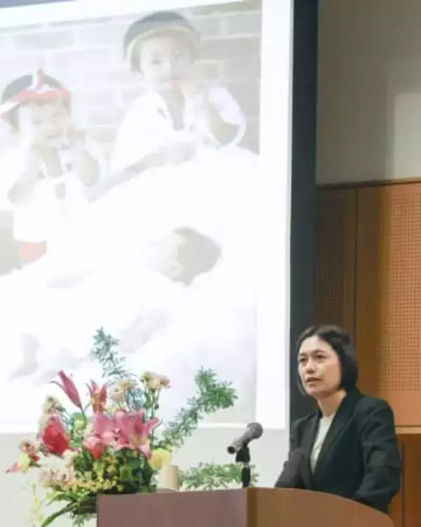 「寄りかかれる人が必要」　福岡3児死亡事故の母講演