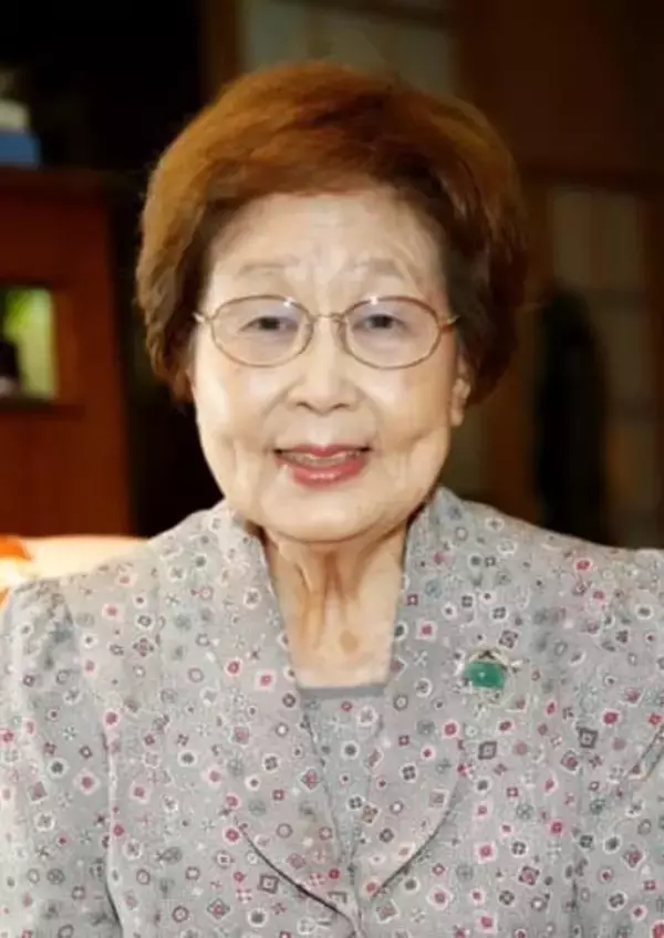 海老名香葉子さん死去、92歳　初代林家三平さんの妻
