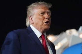 トランプ氏、発電所に攻撃警告　イランとの交渉遅れ不満