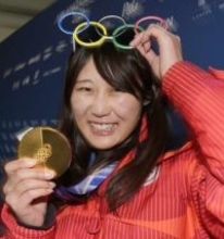 高市首相、金の村瀬選手を祝福　「新たな1ページ刻む」