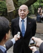 首相、靖国神社参拝せず　春季例大祭終了、真榊奉納