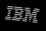 米、量子関連に3千億円を支援　IBMなど9社