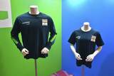 「ファミマ制服、業界初Tシャツに　9月から、10年ぶり刷新」の画像1