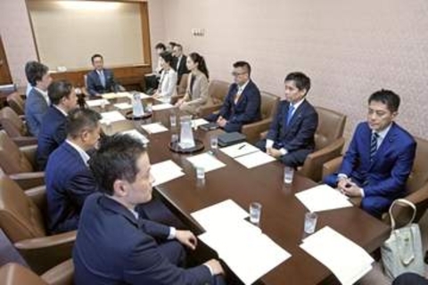 副首都法案、14日の採決見送り　会期内成立厳しさ増す