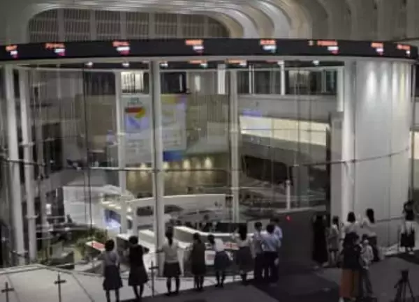 東証、午前終値は5万3874円　利益確定売り優勢に