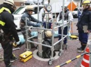 マンホールのふた、大型化を　機器使用を念頭、点検効率化