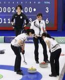 「フォルティウスが4敗目　カーリング・15日」の画像1