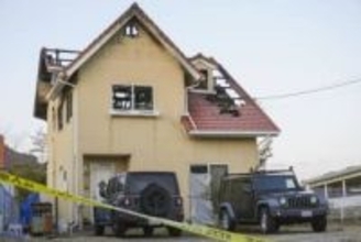 東広島市の住宅火災、油を検出　男性は頸部刺され失血死