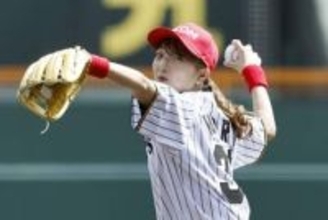 フィギュア坂本が甲子園で始球式　「世界選手権と同じくらい緊張」