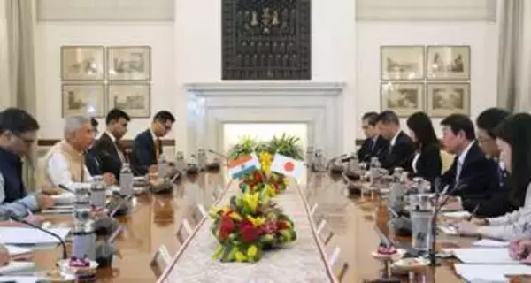 日印外相、エネ供給連携へ　中東情勢、重要資源も協議