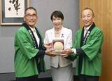 「首相に高級静岡メロン贈呈　豪州へのお土産きっかけ」の画像1