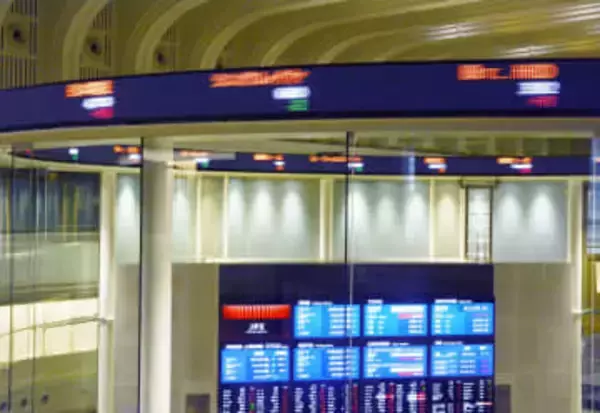 東証反発、午前終値は986円高　グリーンランド対立懸念後退