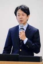 経過観察、薬剤注入と同等　ぼうこうがん切除後、標準治療に