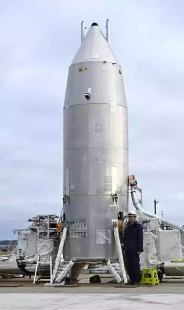 再使用ロケット実験機、着陸成功　JAXA、コスト抑制技術確立へ